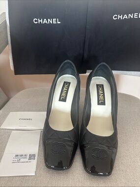 CHANEL Black Quilted Patent Leather Square-Toe Pumps